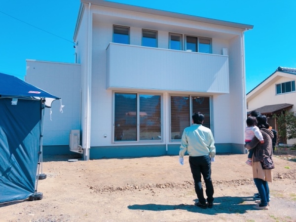 完成住宅見学会の様子 ～上田市五加～