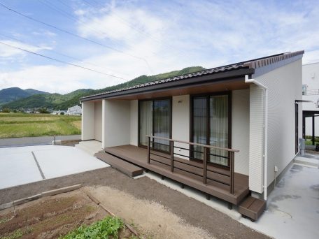 上田市　高気密　高断熱　耐震等級7　Ua値0.32